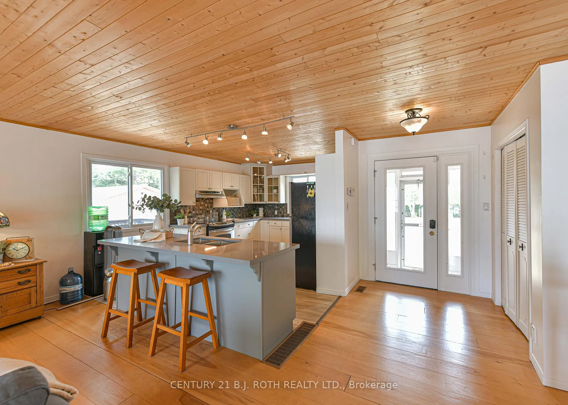 Photo 14 of 71 Campbell Beach Road, Kawartha Lakes, Carden — HOMEH