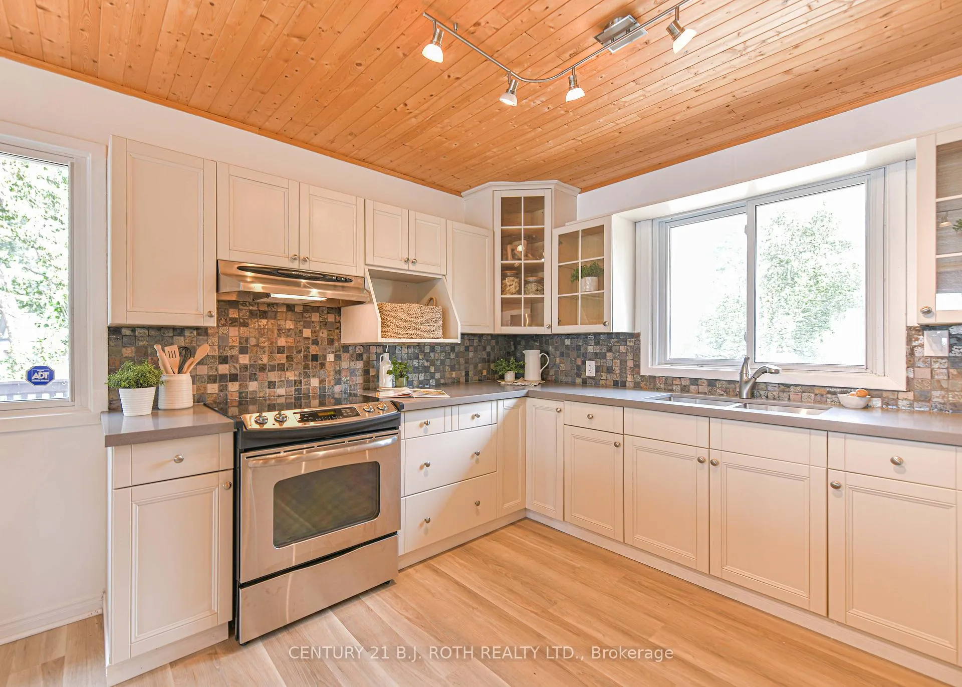 Photo 17 of 71 Campbell Beach Road, Kawartha Lakes, Carden — HOMEH