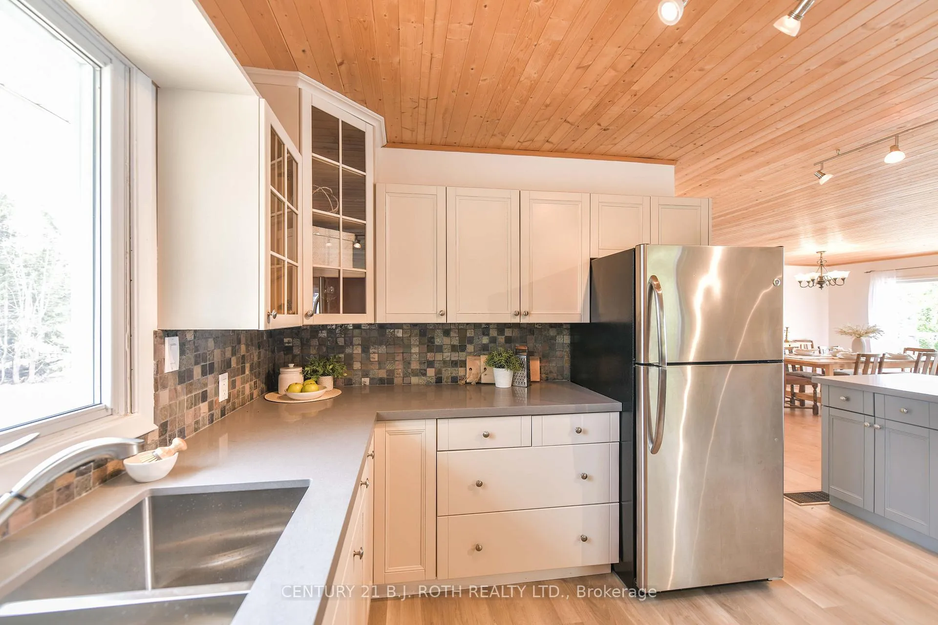 Photo 19 of 71 Campbell Beach Road, Kawartha Lakes, Carden — HOMEH