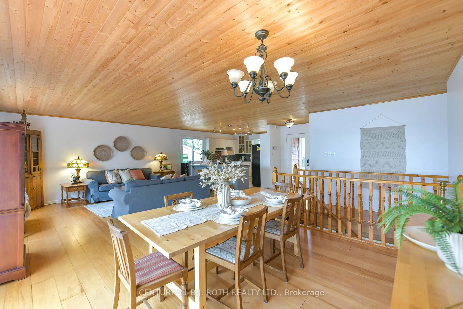 Photo 24 of 71 Campbell Beach Road, Kawartha Lakes, Carden — HOMEH