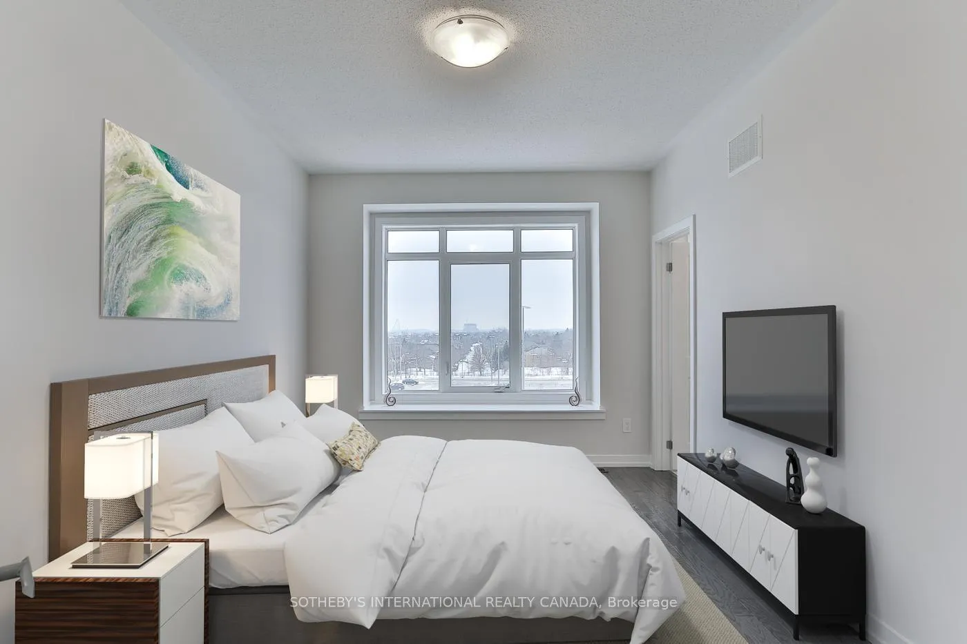 Photo 12 of 101 Glengarry Crescent, Vaughan, Vellore Village — HOMEH