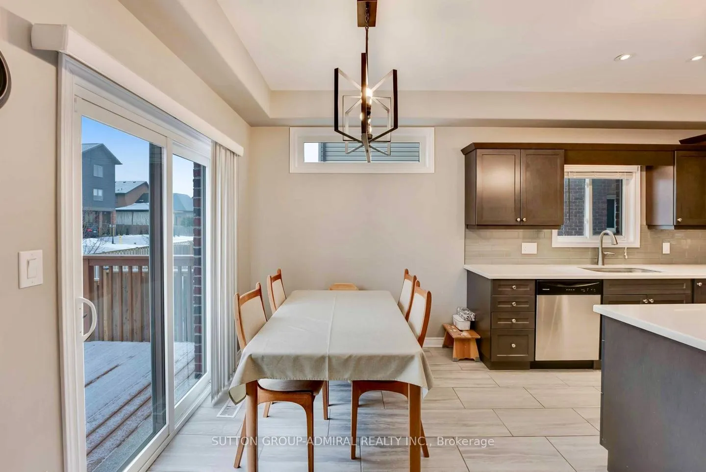 Photo 7 of 10 Bergenstein Crescent, Pelham, Fonthill — HOMEH