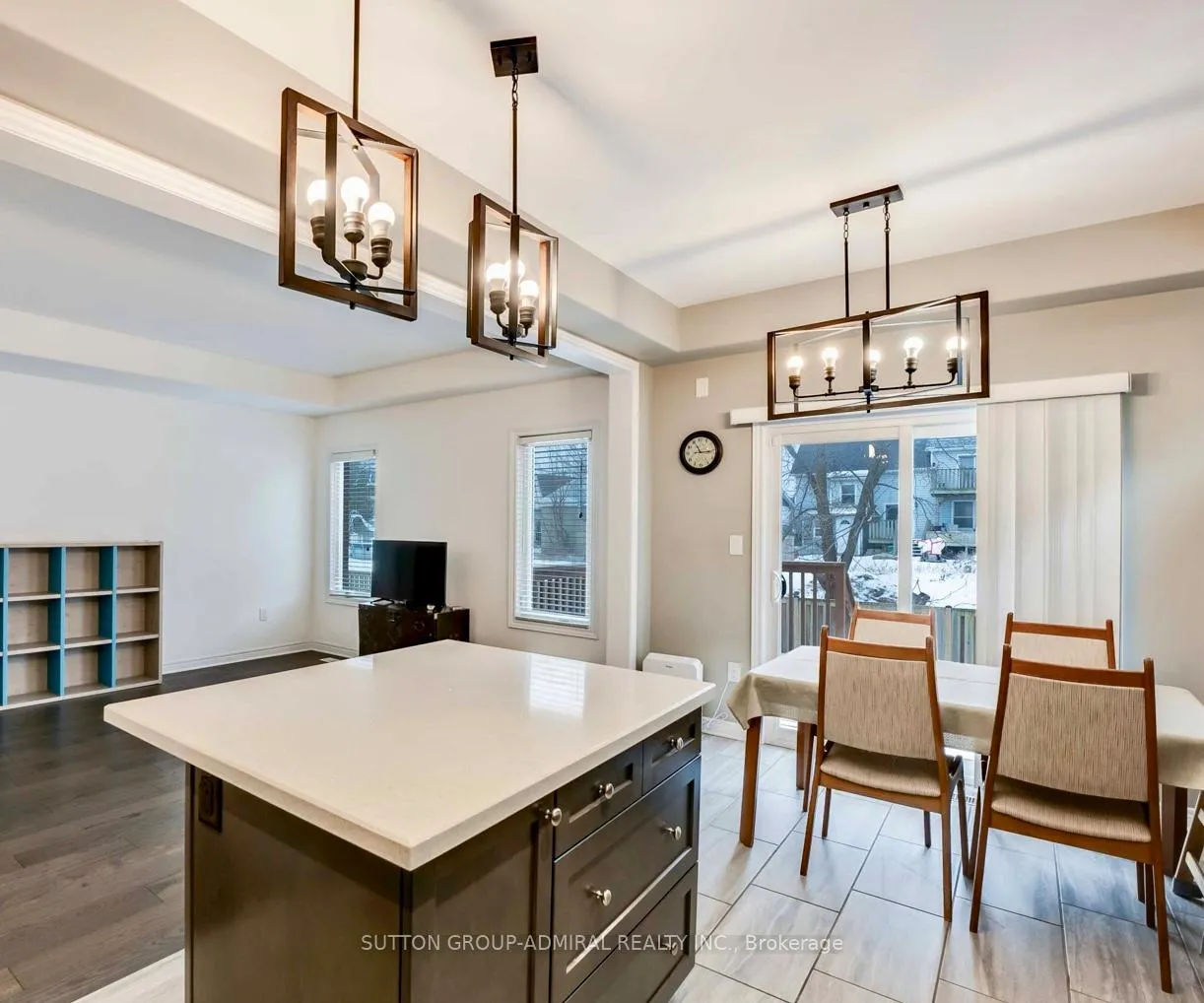 Photo 10 of 10 Bergenstein Crescent, Pelham, Fonthill — HOMEH