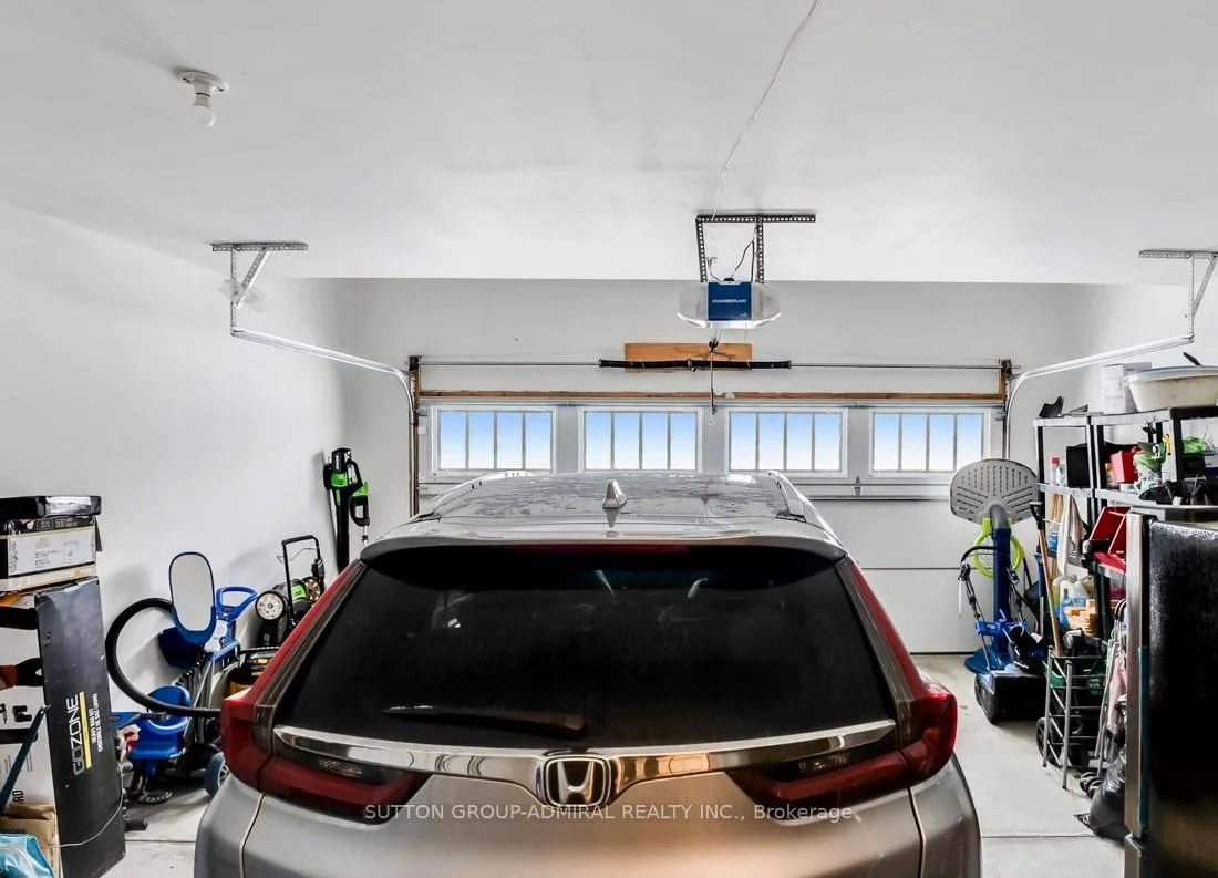 Photo 12 of 10 Bergenstein Crescent, Pelham, Fonthill — HOMEH
