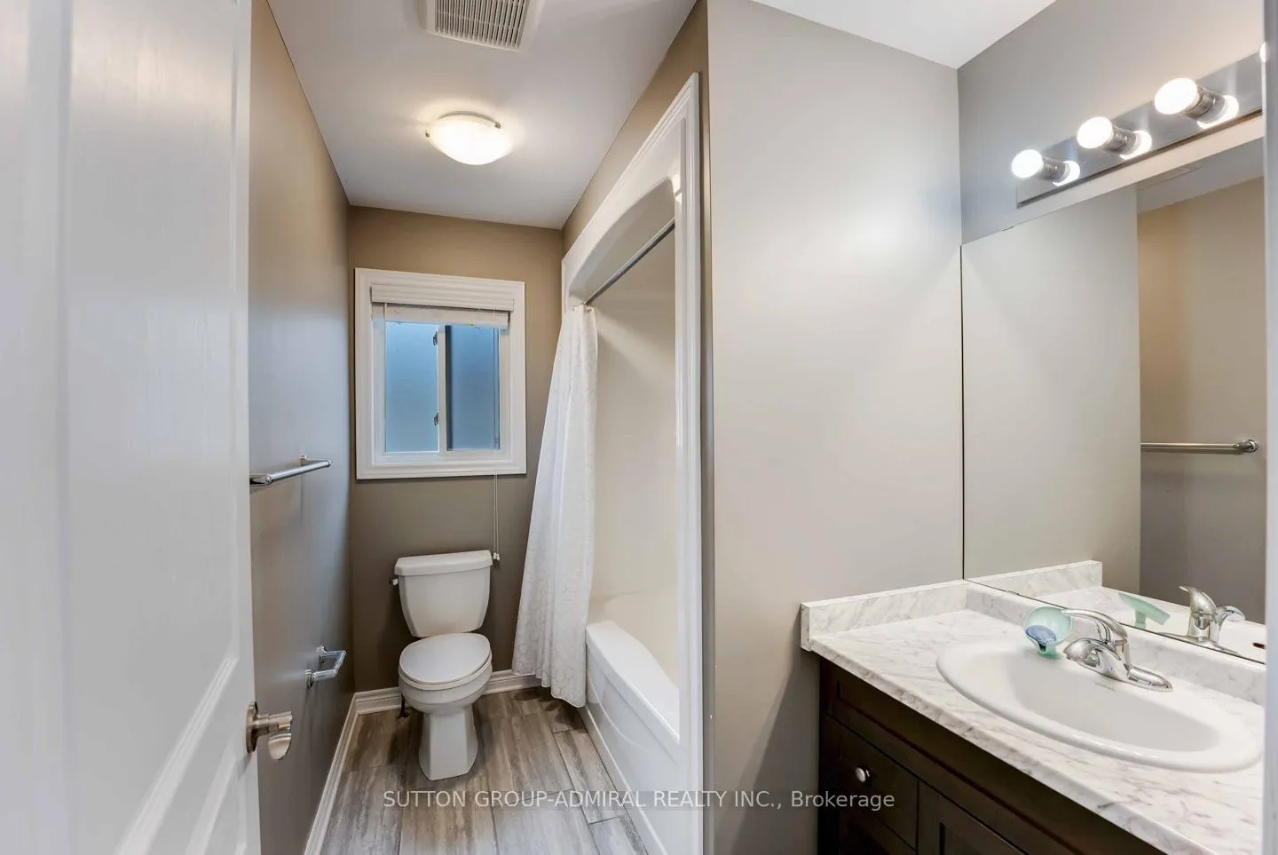 Photo 16 of 10 Bergenstein Crescent, Pelham, Fonthill — HOMEH