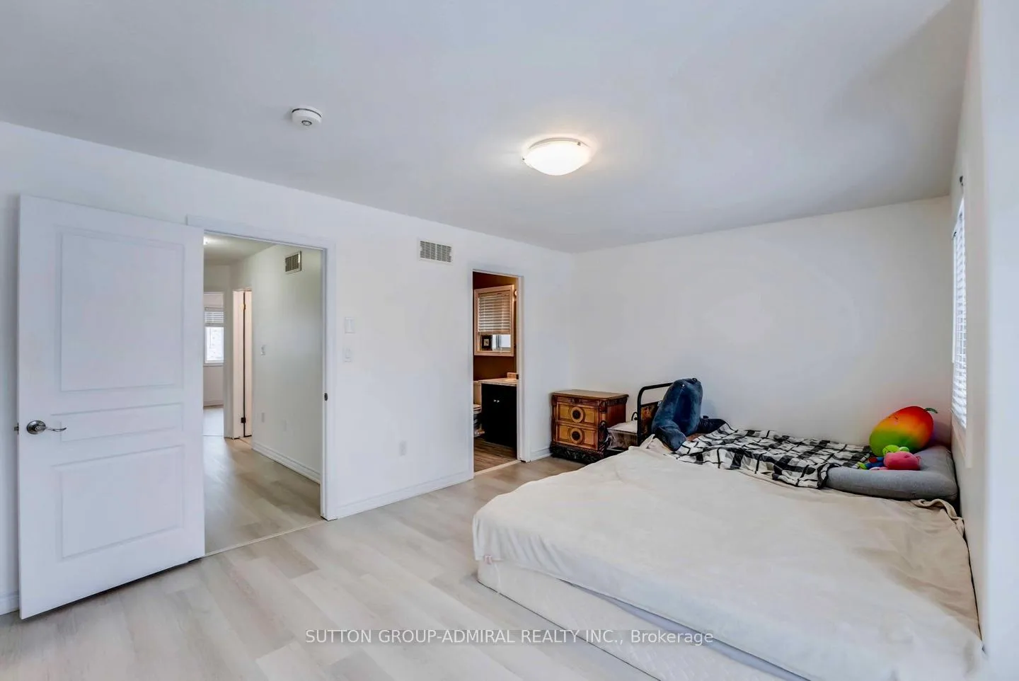 Photo 18 of 10 Bergenstein Crescent, Pelham, Fonthill — HOMEH