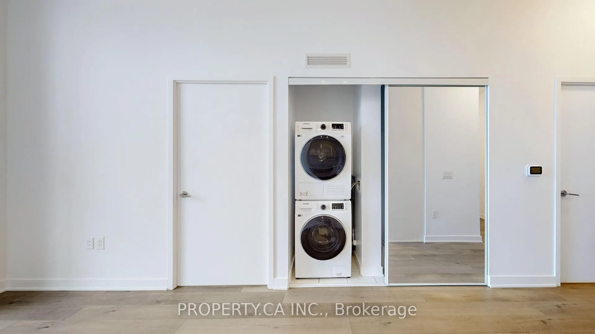 Photo 10 of Unit 211, 60 Honeycrisp Crescent, Vaughan, Vaughan Corporate Centre — HOMEH