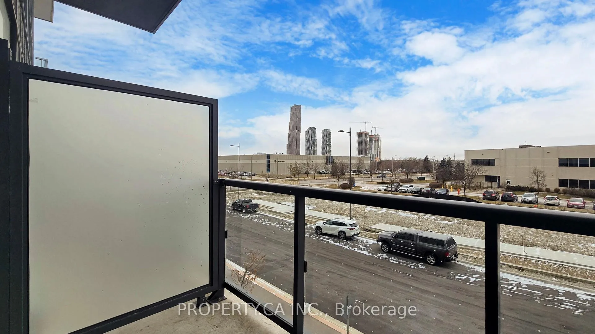 Photo 12 of Unit 211, 60 Honeycrisp Crescent, Vaughan, Vaughan Corporate Centre — HOMEH