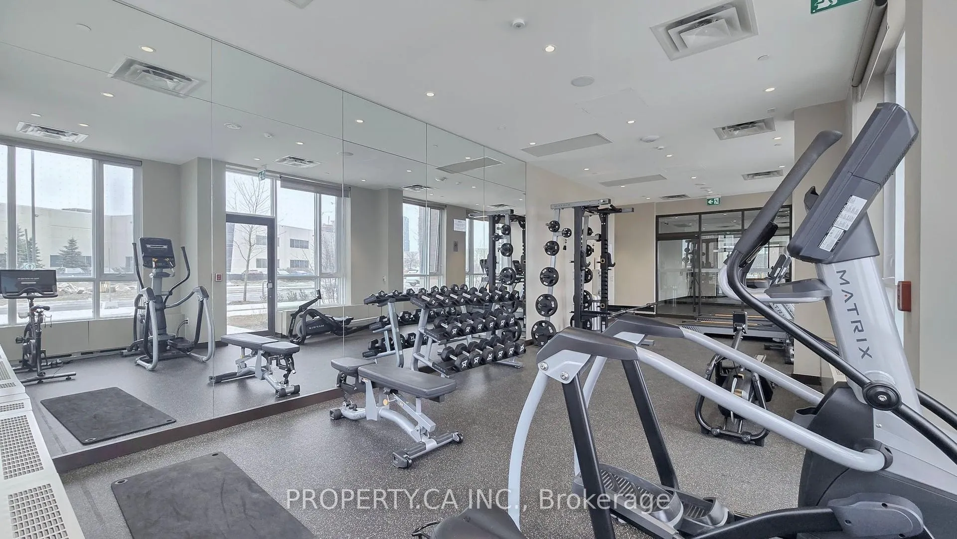 Photo 16 of Unit 211, 60 Honeycrisp Crescent, Vaughan, Vaughan Corporate Centre — HOMEH