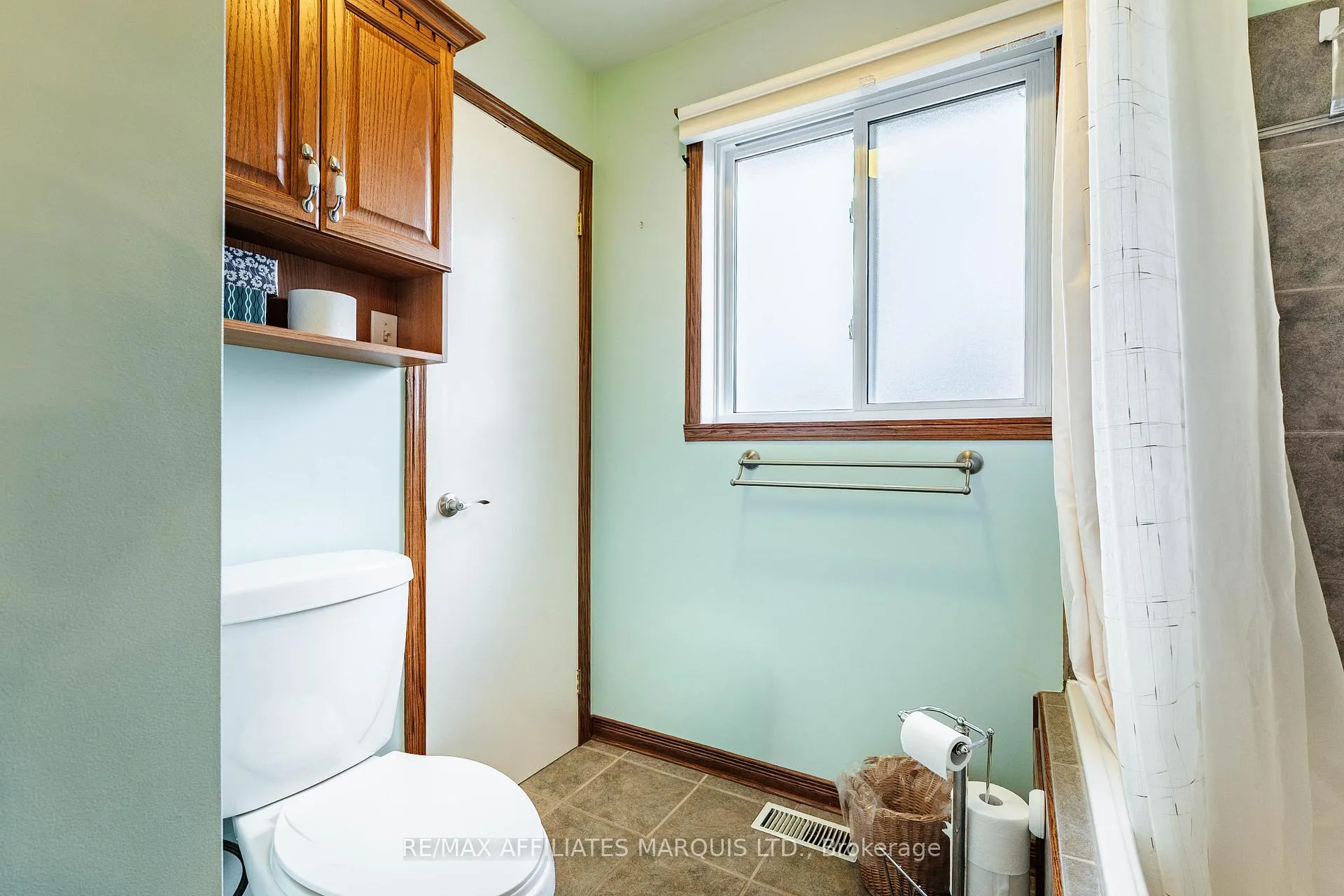 Photo 18 of 847 Glengarry Boulevard, Cornwall — HOMEH