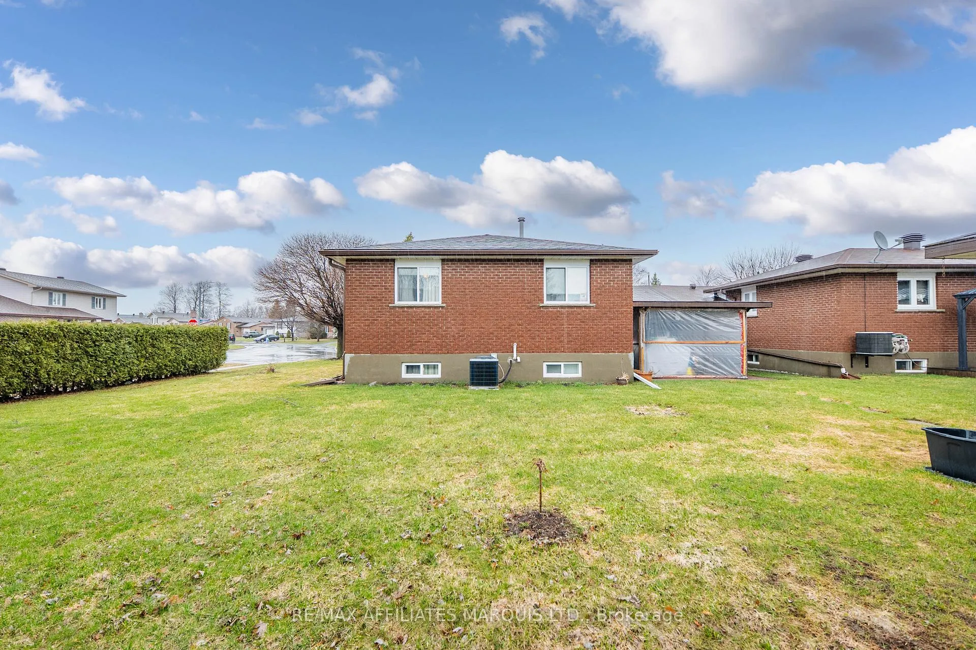 Photo 41 of 847 Glengarry Boulevard, Cornwall — HOMEH