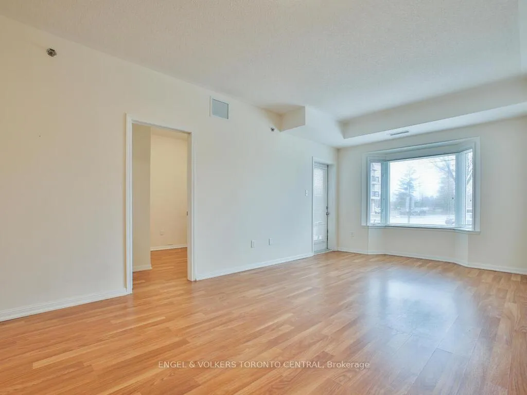 Photo 7 of Unit 113, 16 Westbury Road, Wasaga Beach — HOMEH