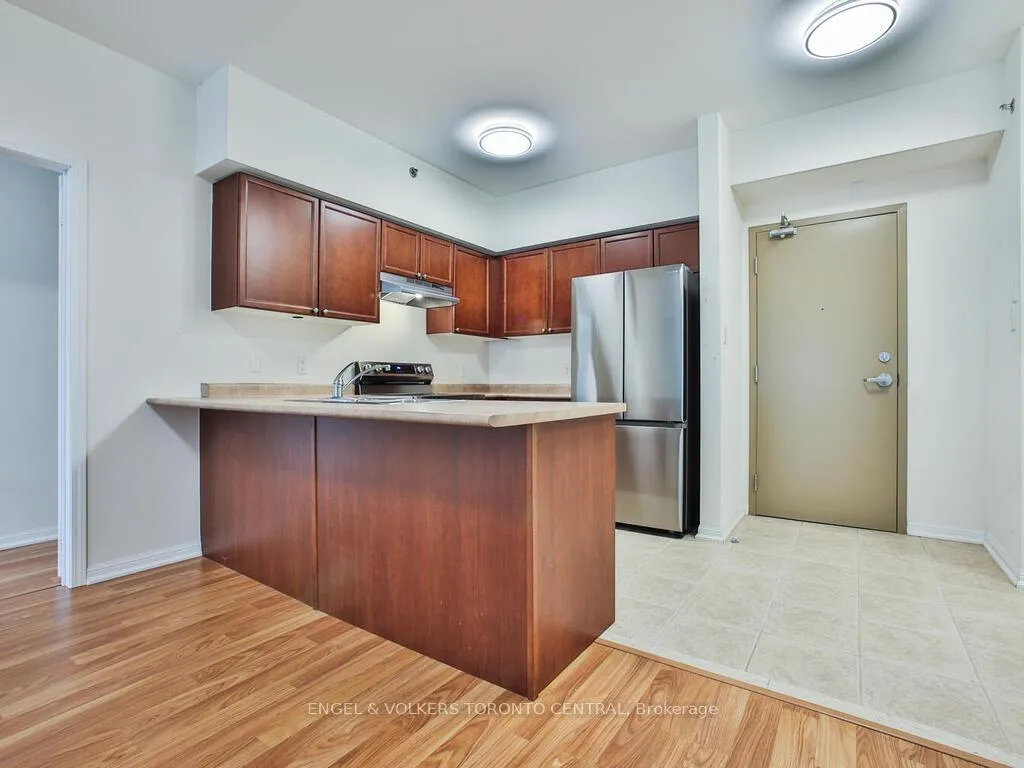 Photo 8 of Unit 113, 16 Westbury Road, Wasaga Beach — HOMEH