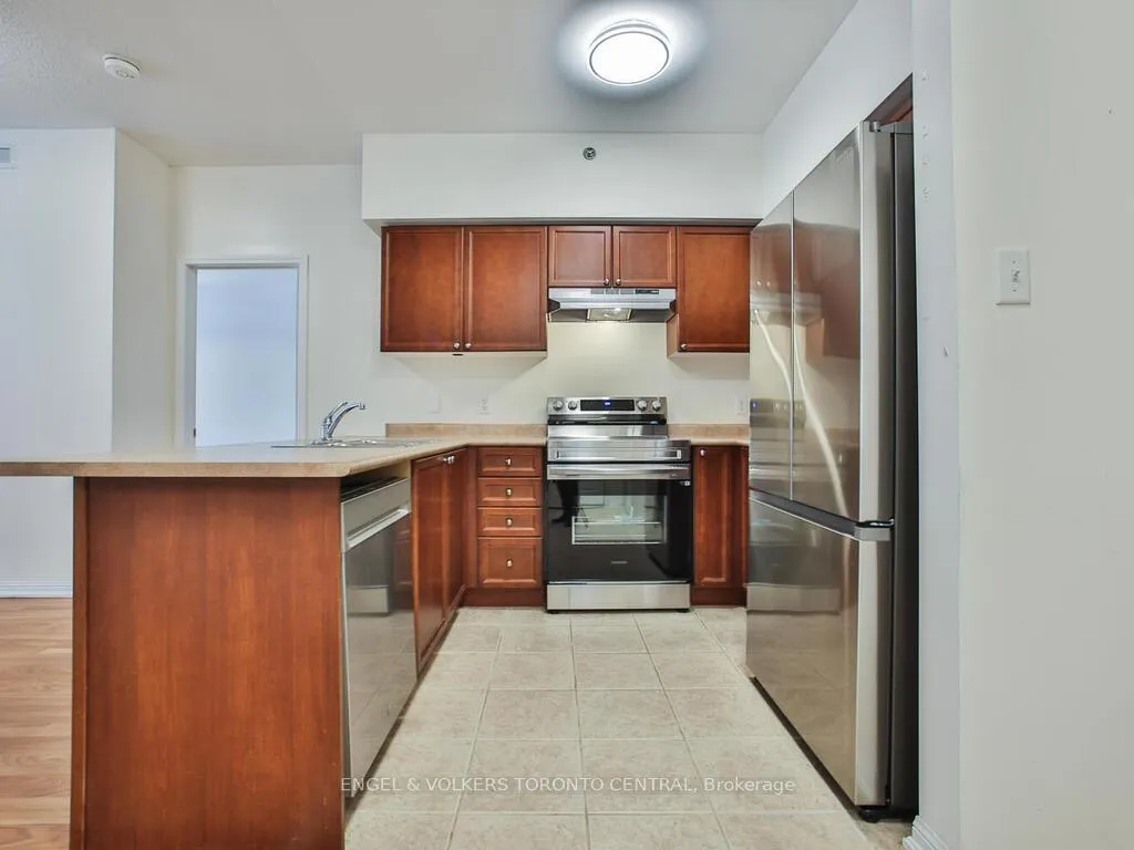 Photo 9 of Unit 113, 16 Westbury Road, Wasaga Beach — HOMEH