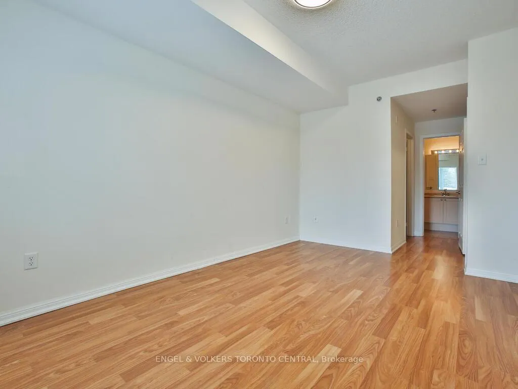 Photo 12 of Unit 113, 16 Westbury Road, Wasaga Beach — HOMEH