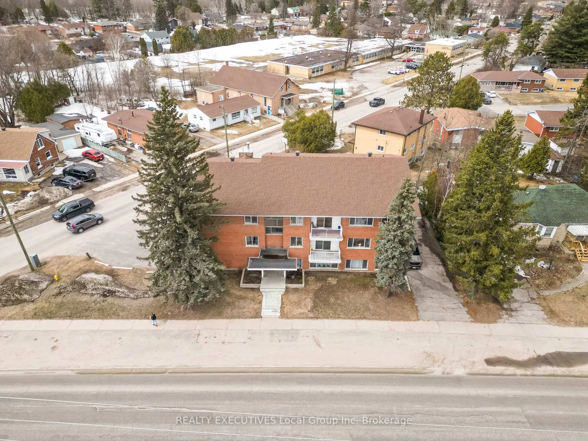 Front of Unit 5, 2418 Trout Lake Road