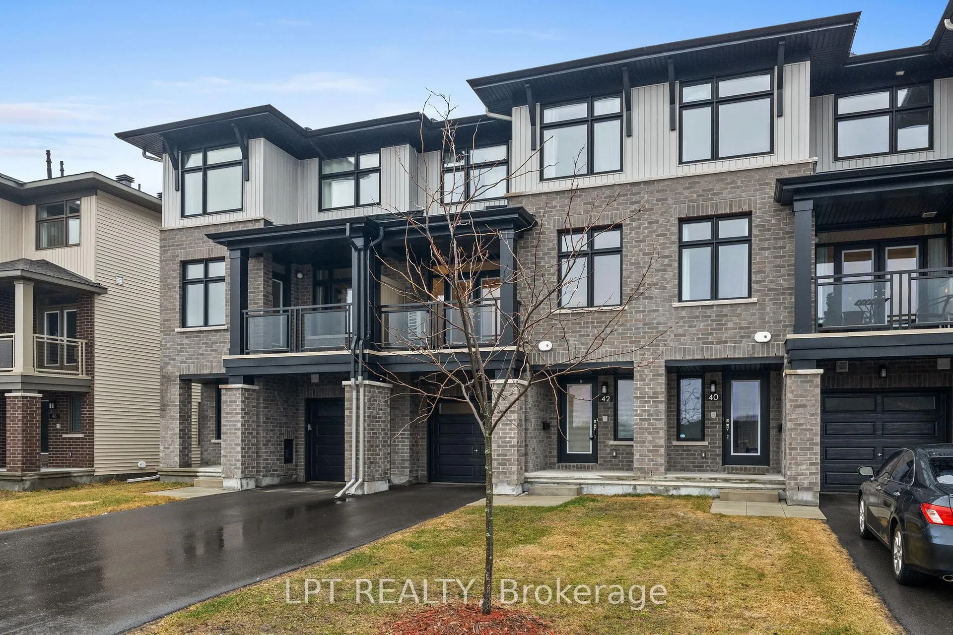 Photo 2 of 42 Verglas Lane, Ottawa, Mer Bleue/Bradley Estates/Anderson Park — HOMEH