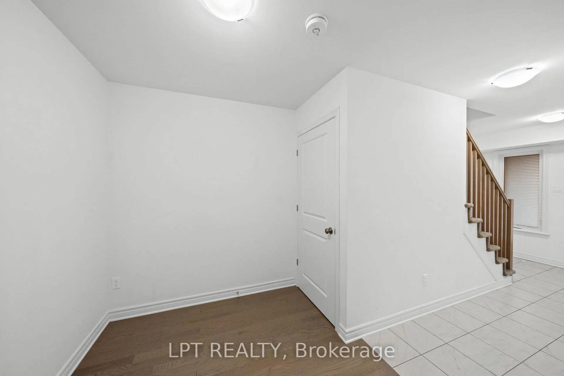 Photo 9 of 42 Verglas Lane, Ottawa, Mer Bleue/Bradley Estates/Anderson Park — HOMEH