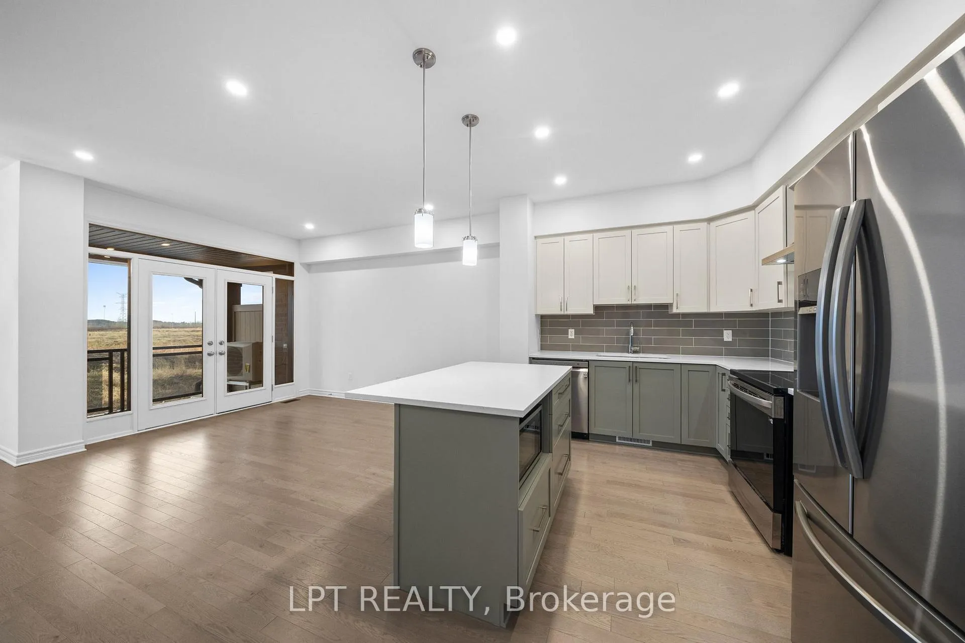 Photo 11 of 42 Verglas Lane, Ottawa, Mer Bleue/Bradley Estates/Anderson Park — HOMEH