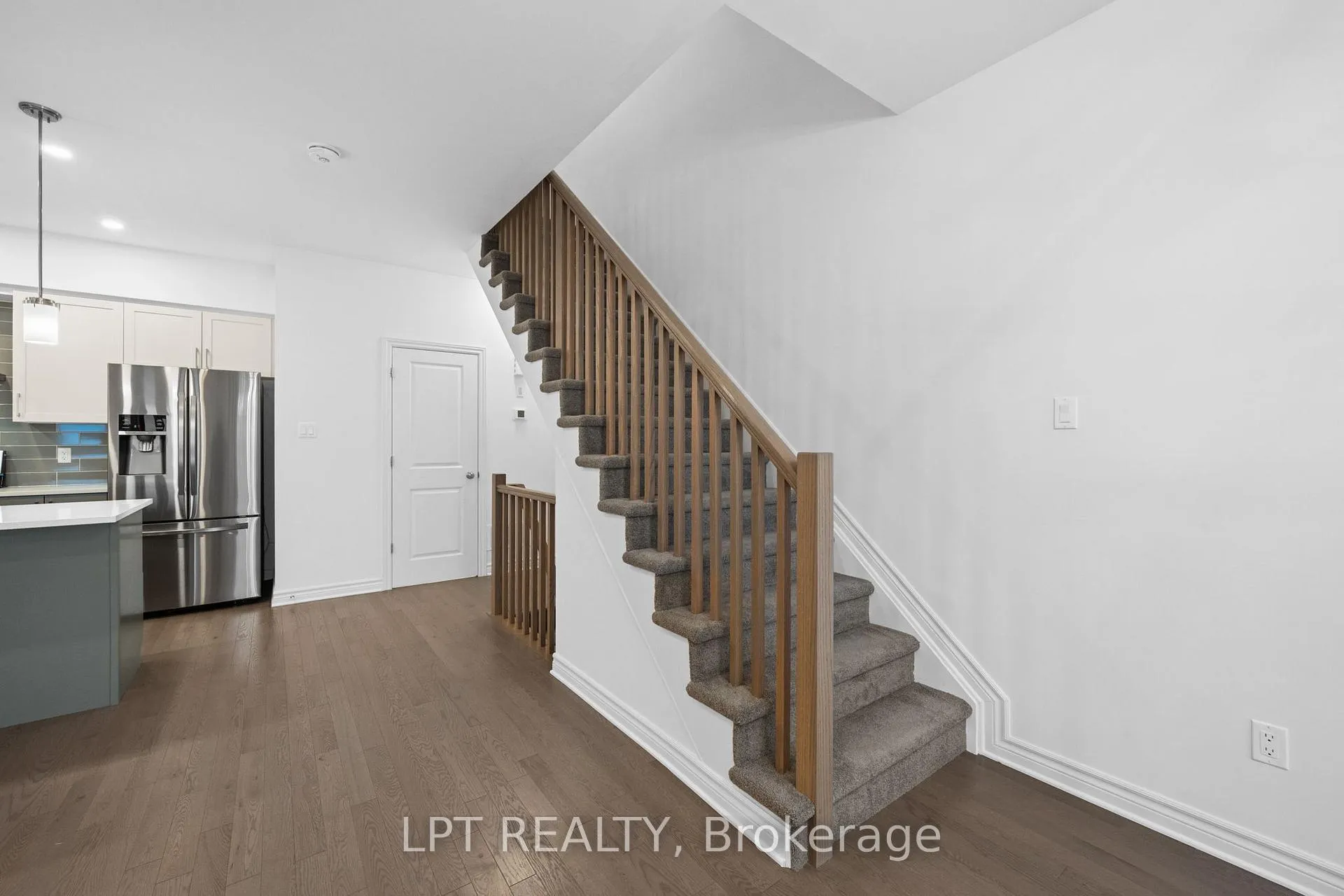 Photo 21 of 42 Verglas Lane, Ottawa, Mer Bleue/Bradley Estates/Anderson Park — HOMEH
