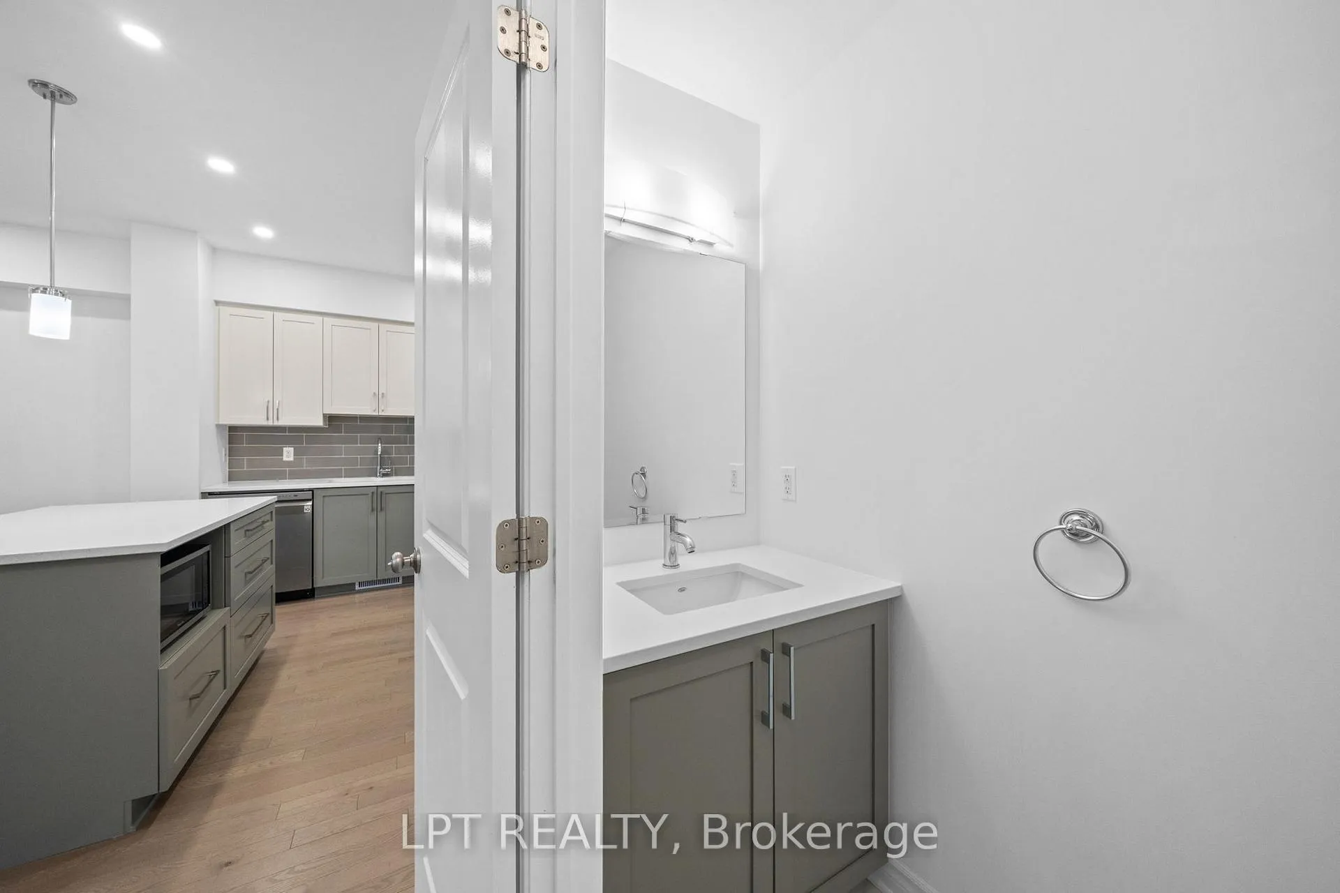 Photo 22 of 42 Verglas Lane, Ottawa, Mer Bleue/Bradley Estates/Anderson Park — HOMEH