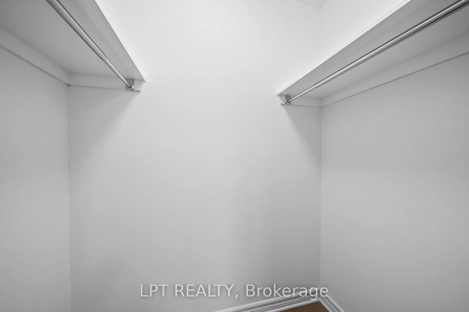 Photo 29 of 42 Verglas Lane, Ottawa, Mer Bleue/Bradley Estates/Anderson Park — HOMEH