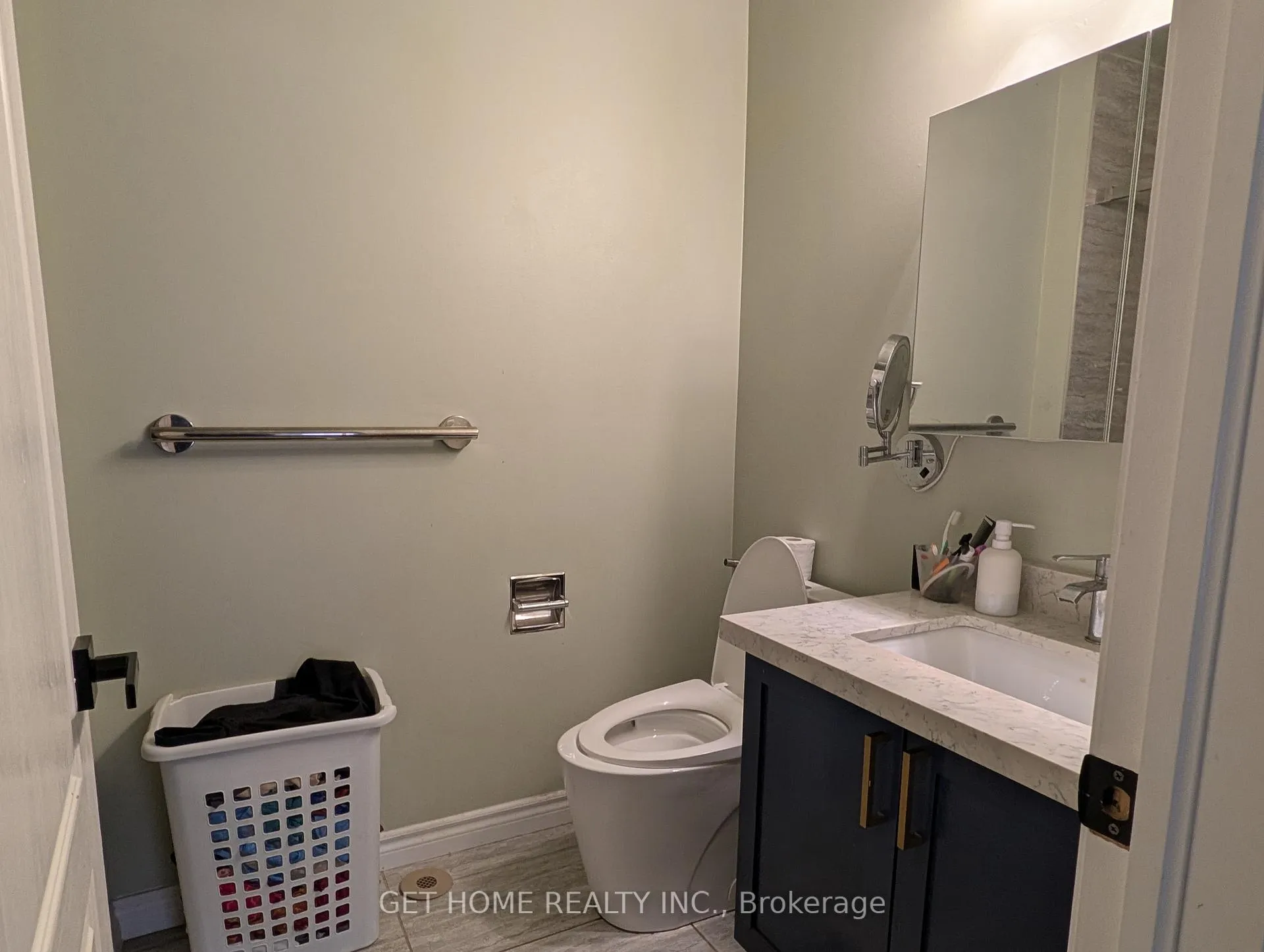 Photo 10 of 244 Whetham Heights, Milton, Harrison — HOMEH