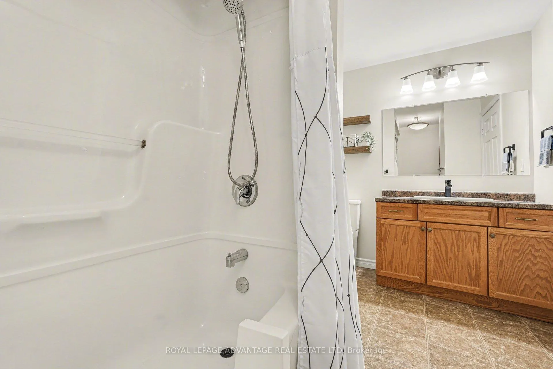 Photo 14 of Unit 204, 22 Welland Street, Perth — HOMEH