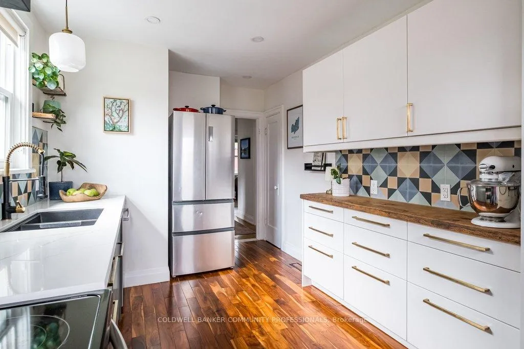 Photo 5 of 48 Longwood Road S, Hamilton, Westdale — HOMEH