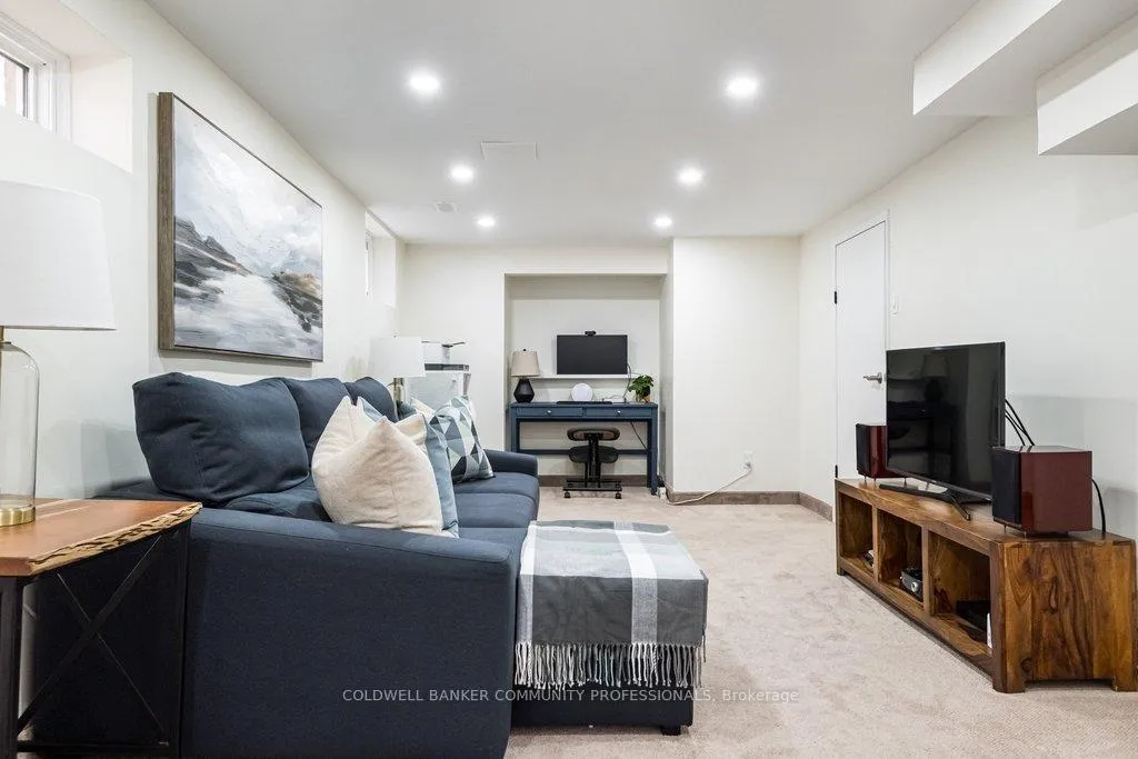 Photo 25 of 48 Longwood Road S, Hamilton, Westdale — HOMEH