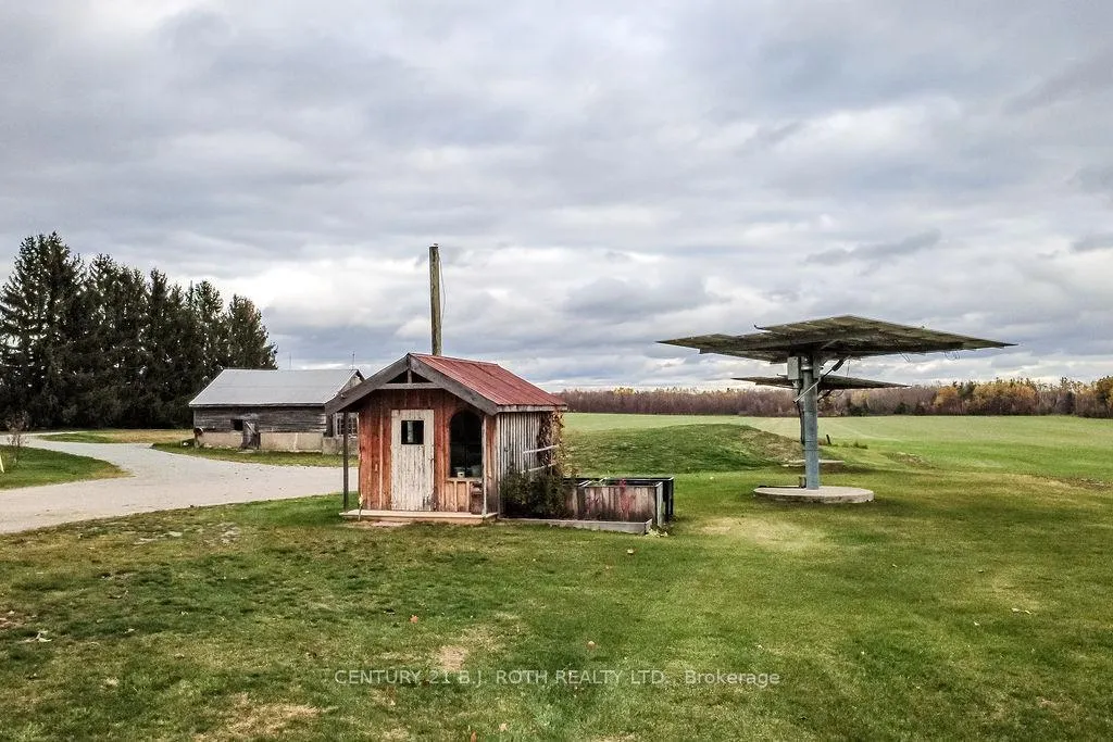 Photo 47 of 1803 Old Second Road N, Springwater, Rural Springwater — HOMEH