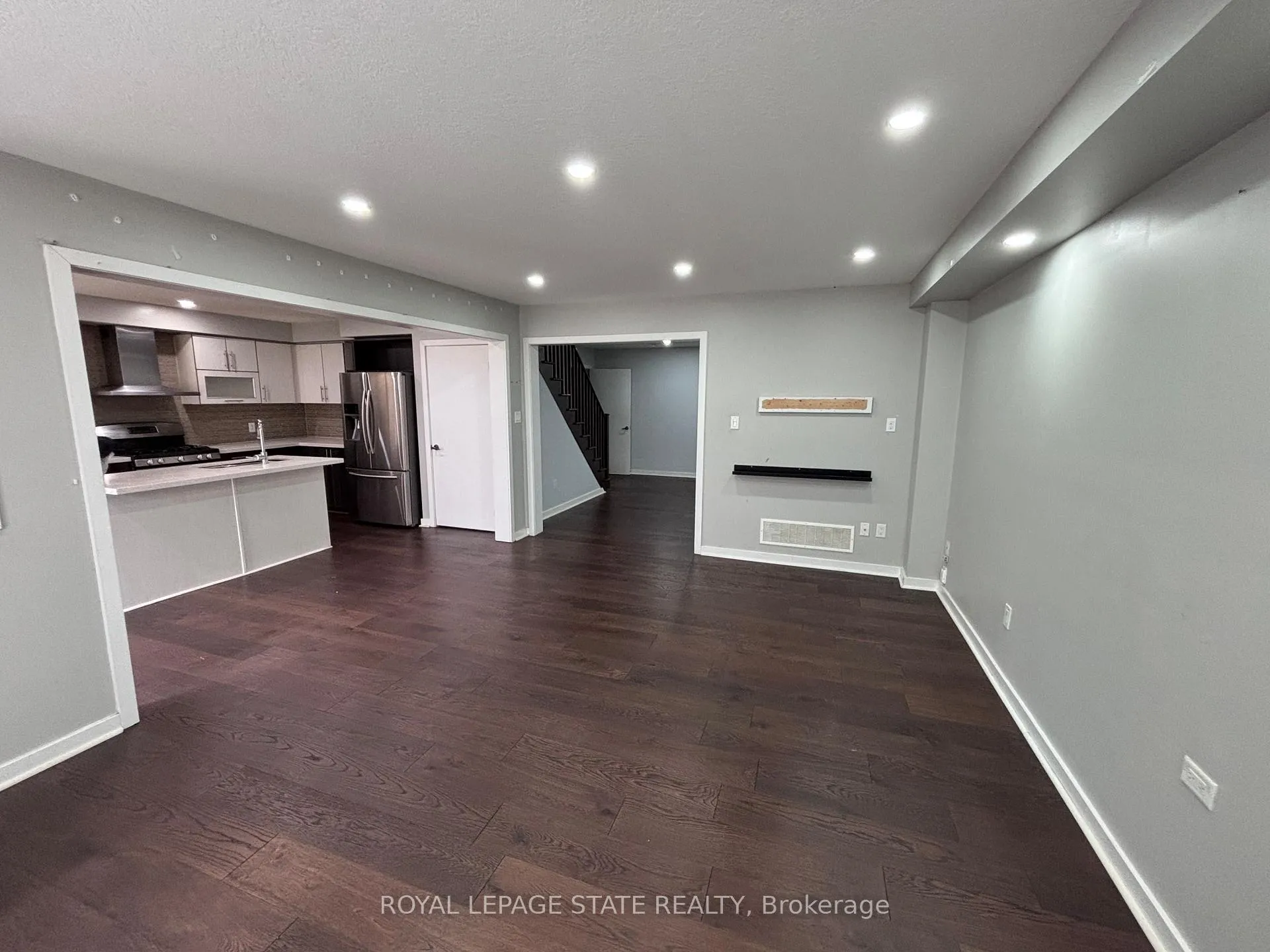 Photo 7 of 88 West Glen Avenue, Hamilton, Stoney Creek Mountain — HOMEH