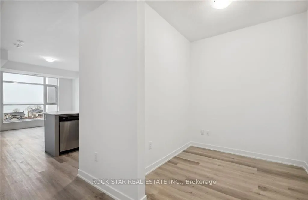 Photo 4 of Unit 417, 600 North Service Road, Hamilton, Stoney Creek — HOMEH