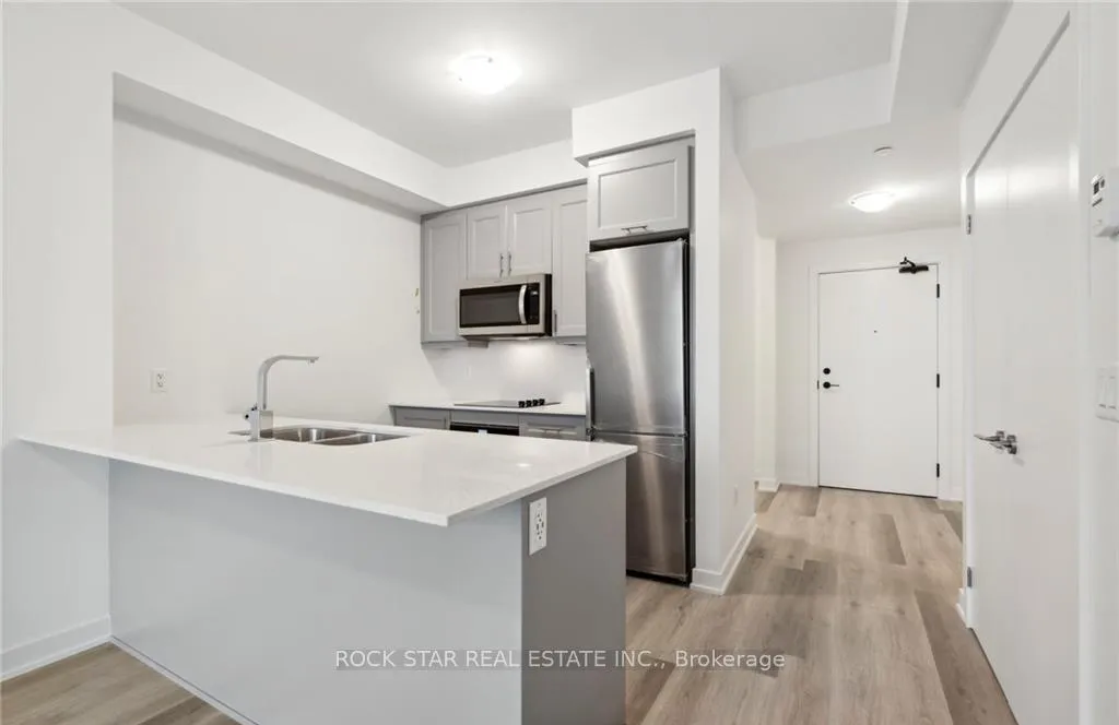 Photo 5 of Unit 417, 600 North Service Road, Hamilton, Stoney Creek — HOMEH