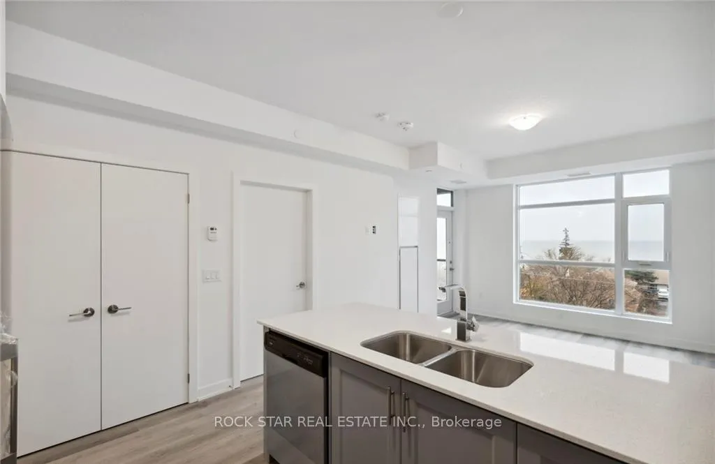 Photo 8 of Unit 417, 600 North Service Road, Hamilton, Stoney Creek — HOMEH