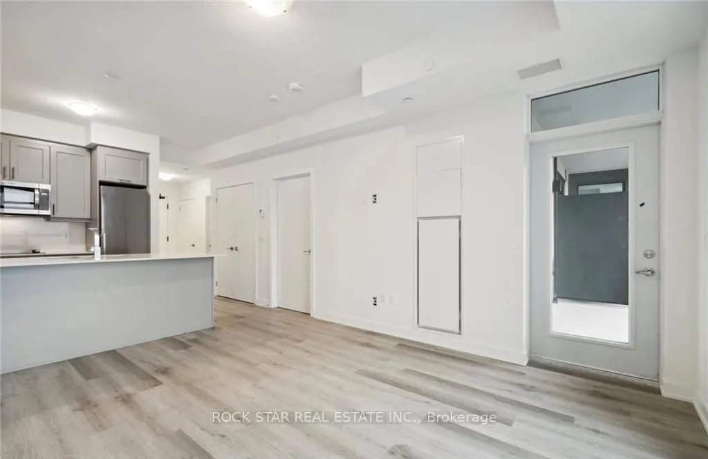 Photo 9 of Unit 417, 600 North Service Road, Hamilton, Stoney Creek — HOMEH