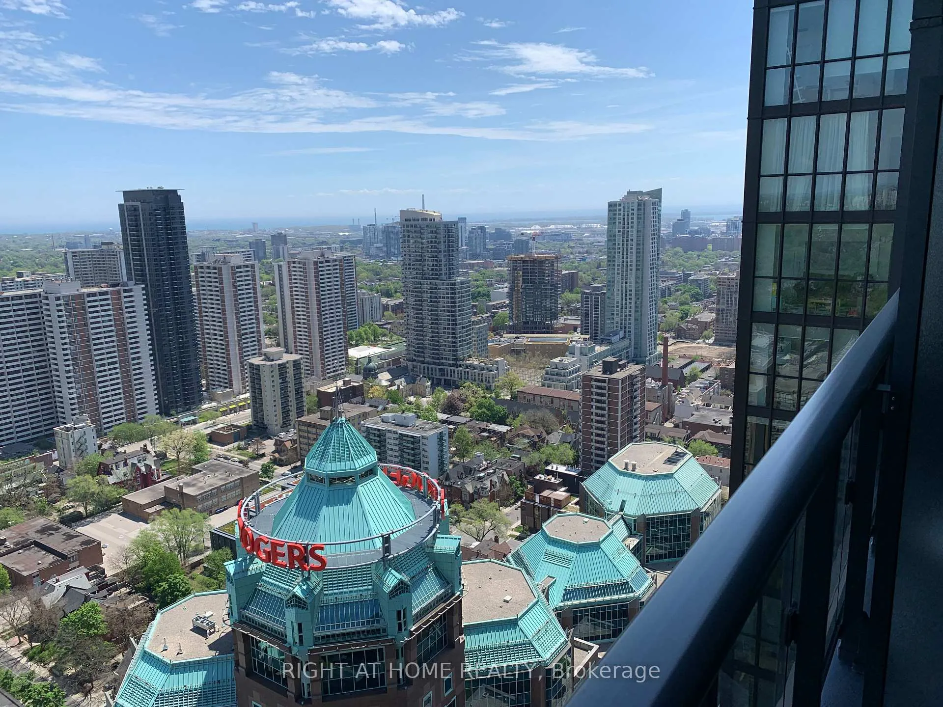 Photo 6 of Unit 4101, 28 Ted Rogers Way, Toronto, Church-Yonge Corridor — HOMEH
