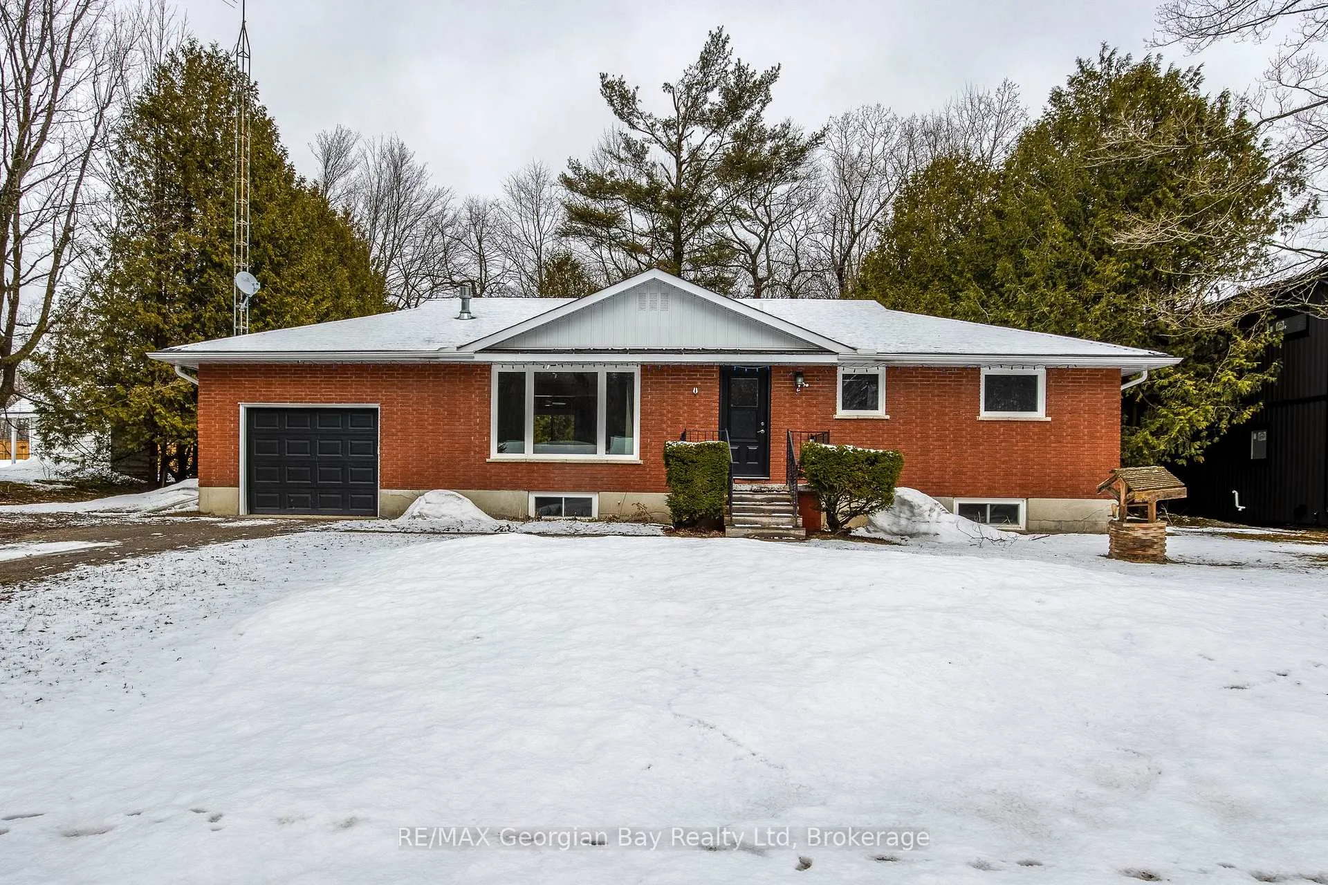 Photo 1 of 41 Beaufort Crescent, Tiny, Rural Tiny — HOMEH