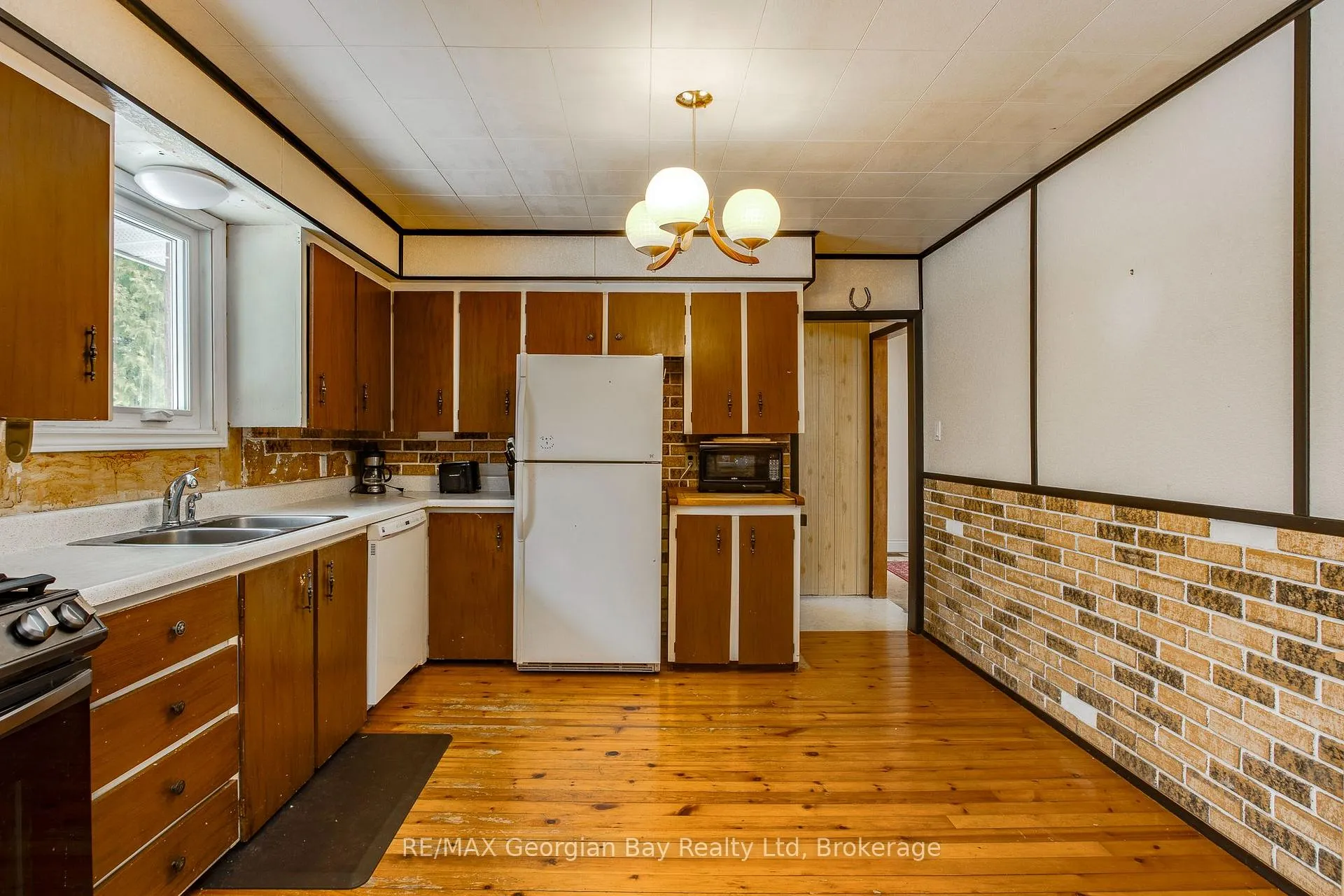 Photo 6 of 41 Beaufort Crescent, Tiny, Rural Tiny — HOMEH