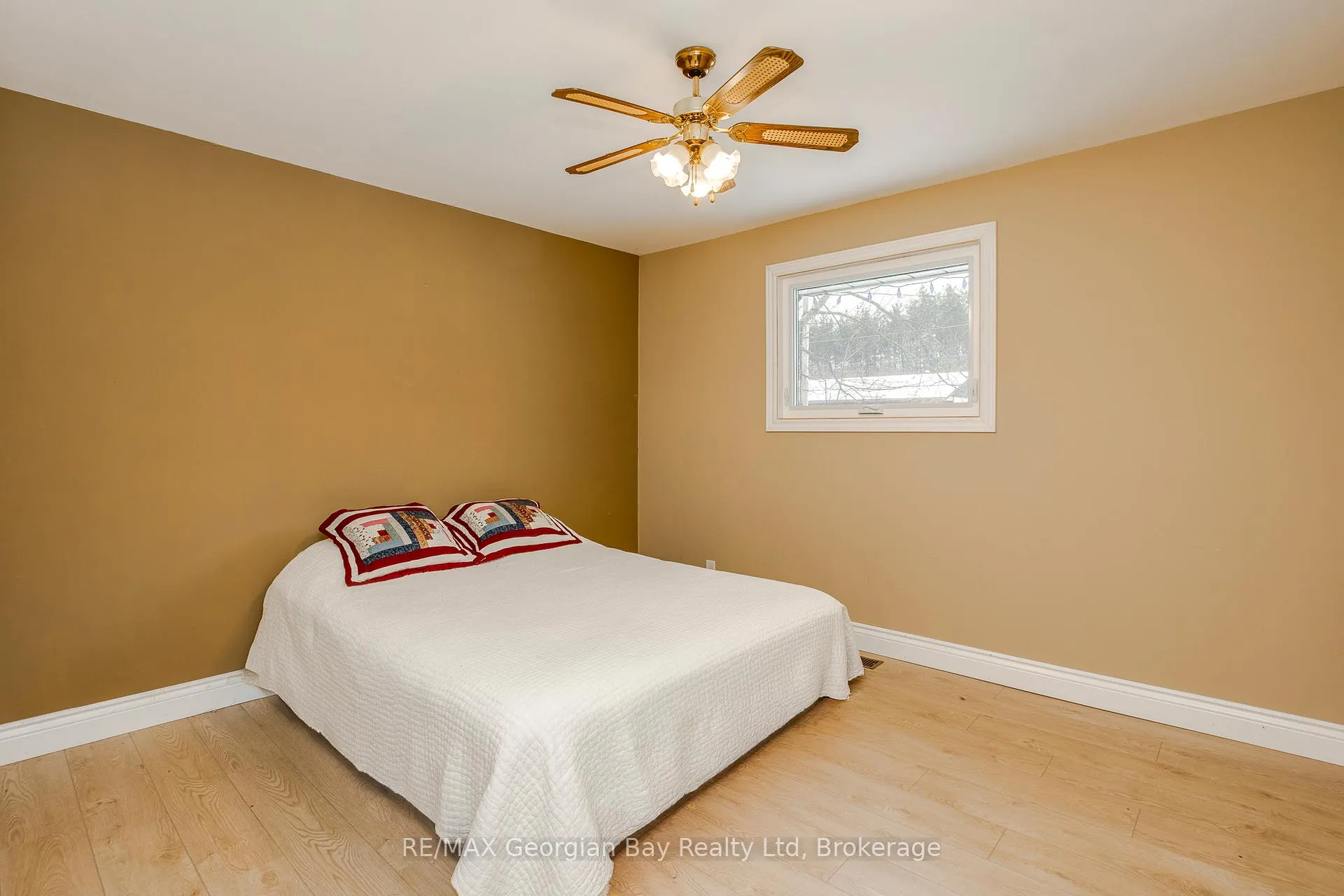 Photo 11 of 41 Beaufort Crescent, Tiny, Rural Tiny — HOMEH
