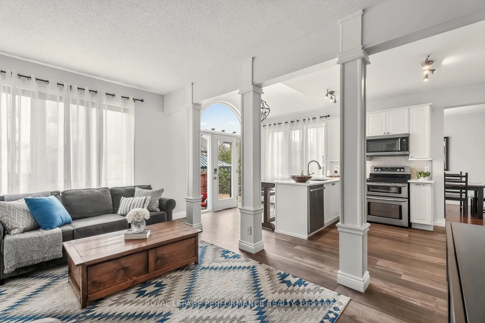 Photo 15 of 1820 Mccallum Drive, Ottawa, Fallingbrook/Gardenway South — HOMEH