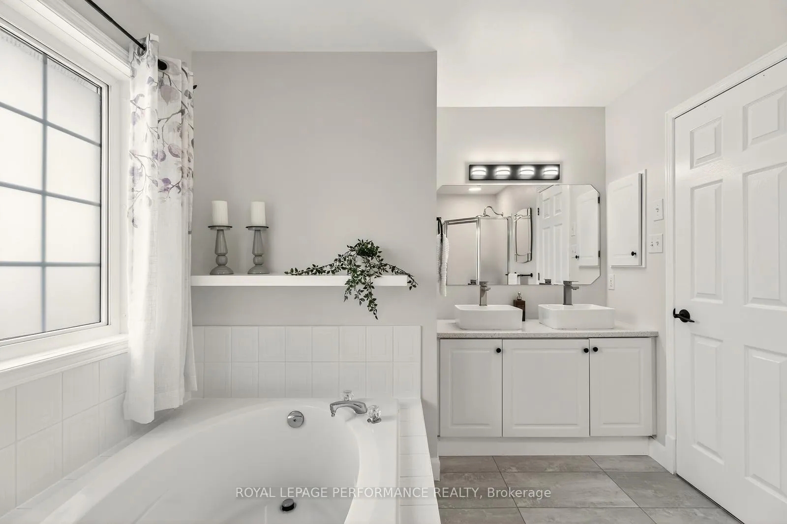 Photo 28 of 1820 Mccallum Drive, Ottawa, Fallingbrook/Gardenway South — HOMEH