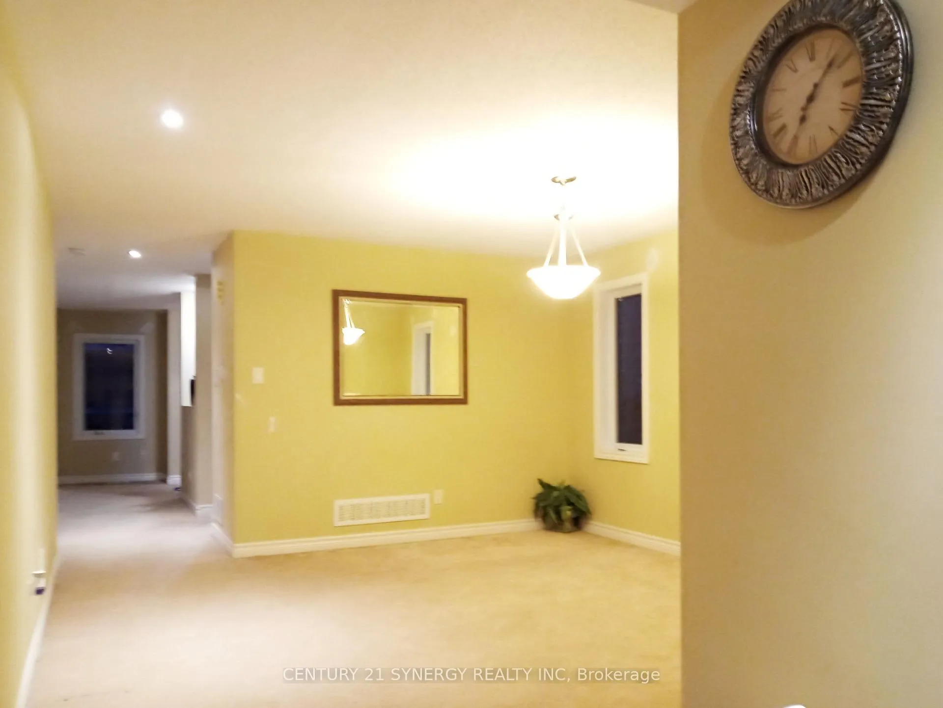 Photo 3 of 136 Piazza Circle, Ottawa, Barrhaven - Strandherd — HOMEH