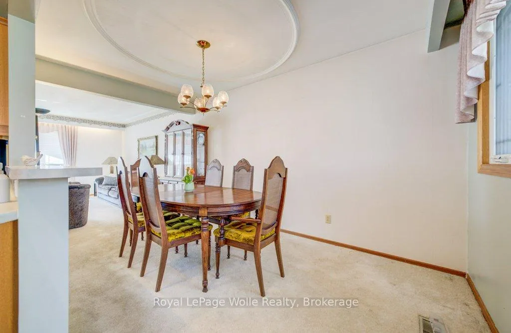 Photo 12 of 564 Glen Manor Boulevard, Waterloo, Lakeshore Village — HOMEH
