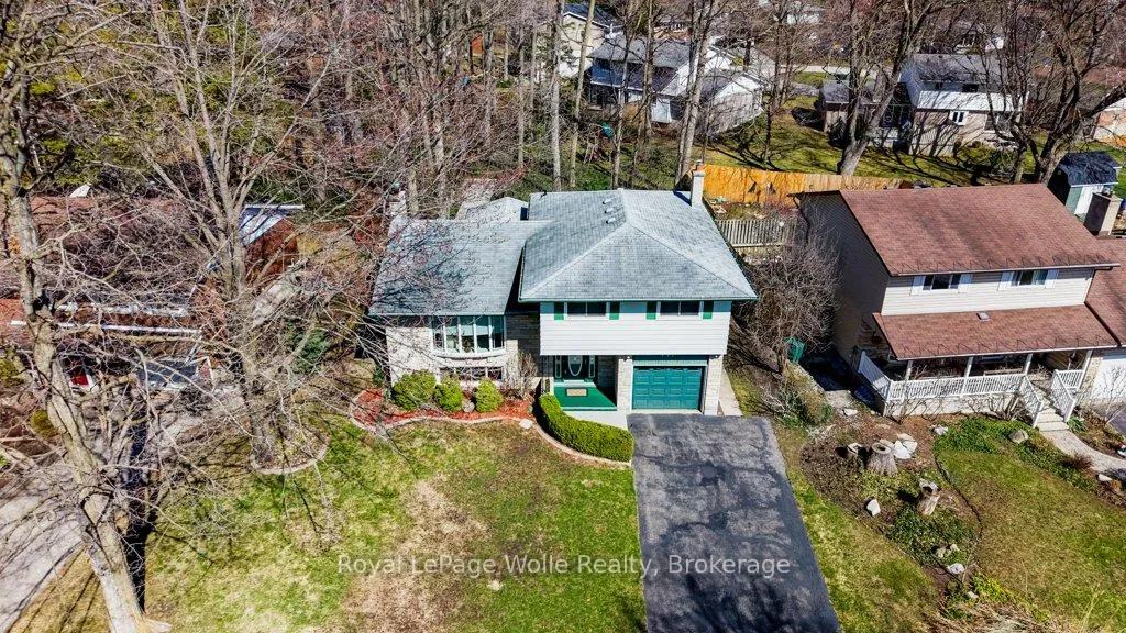 Photo 42 of 564 Glen Manor Boulevard, Waterloo, Lakeshore Village — HOMEH