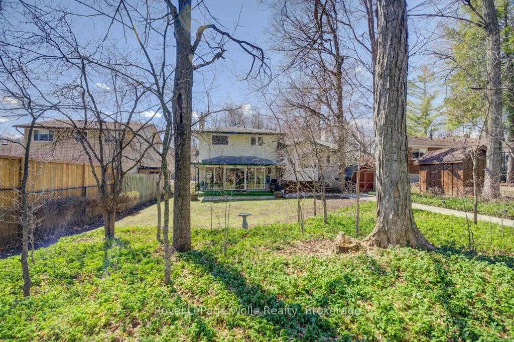 Photo 48 of 564 Glen Manor Boulevard, Waterloo, Lakeshore Village — HOMEH