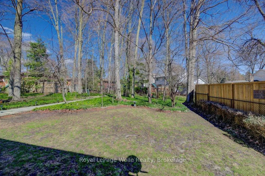 Photo 50 of 564 Glen Manor Boulevard, Waterloo, Lakeshore Village — HOMEH