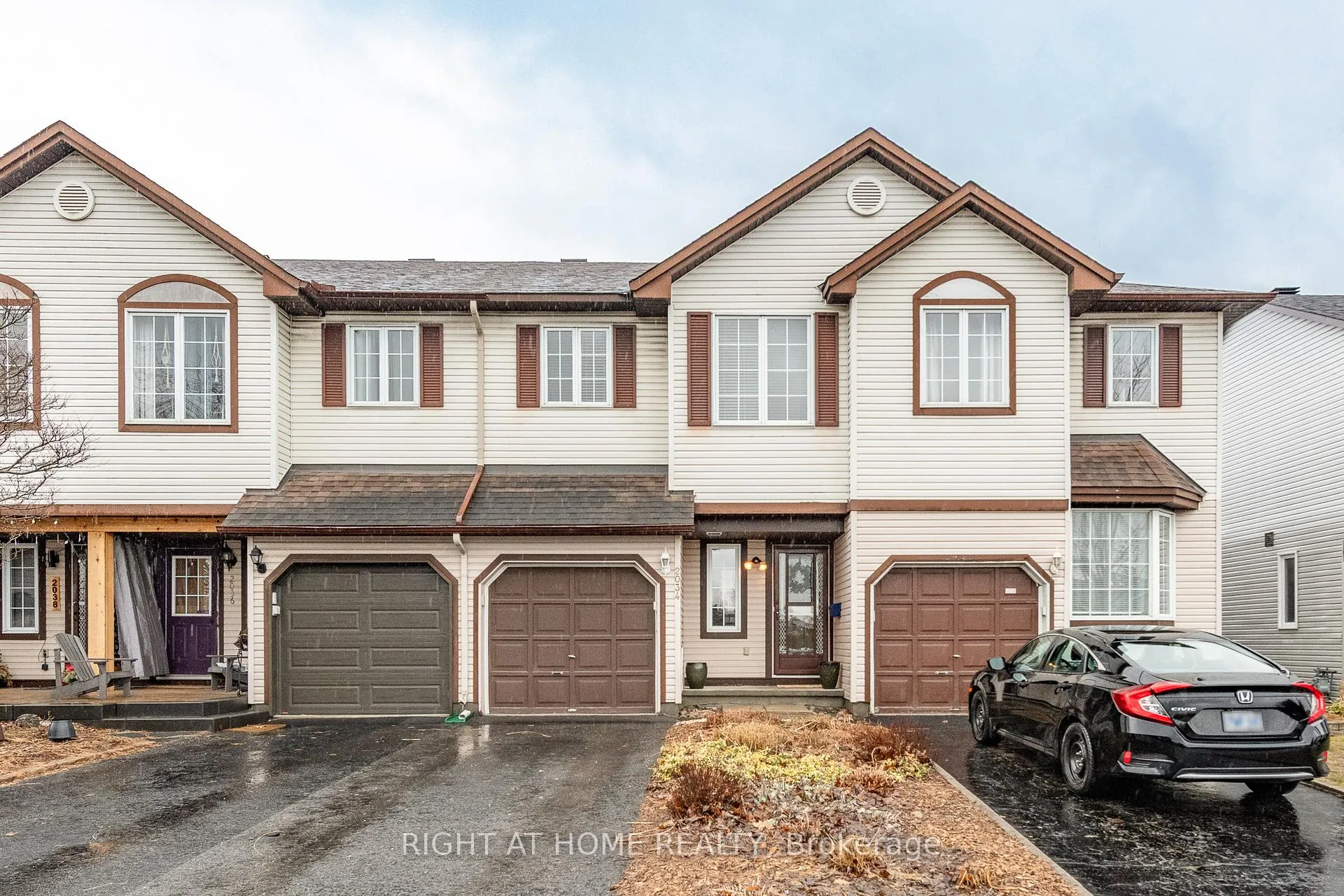 Photo 1 of 2034 P Avenue, Ottawa, Eastway Gardens/Industrial Park — HOMEH