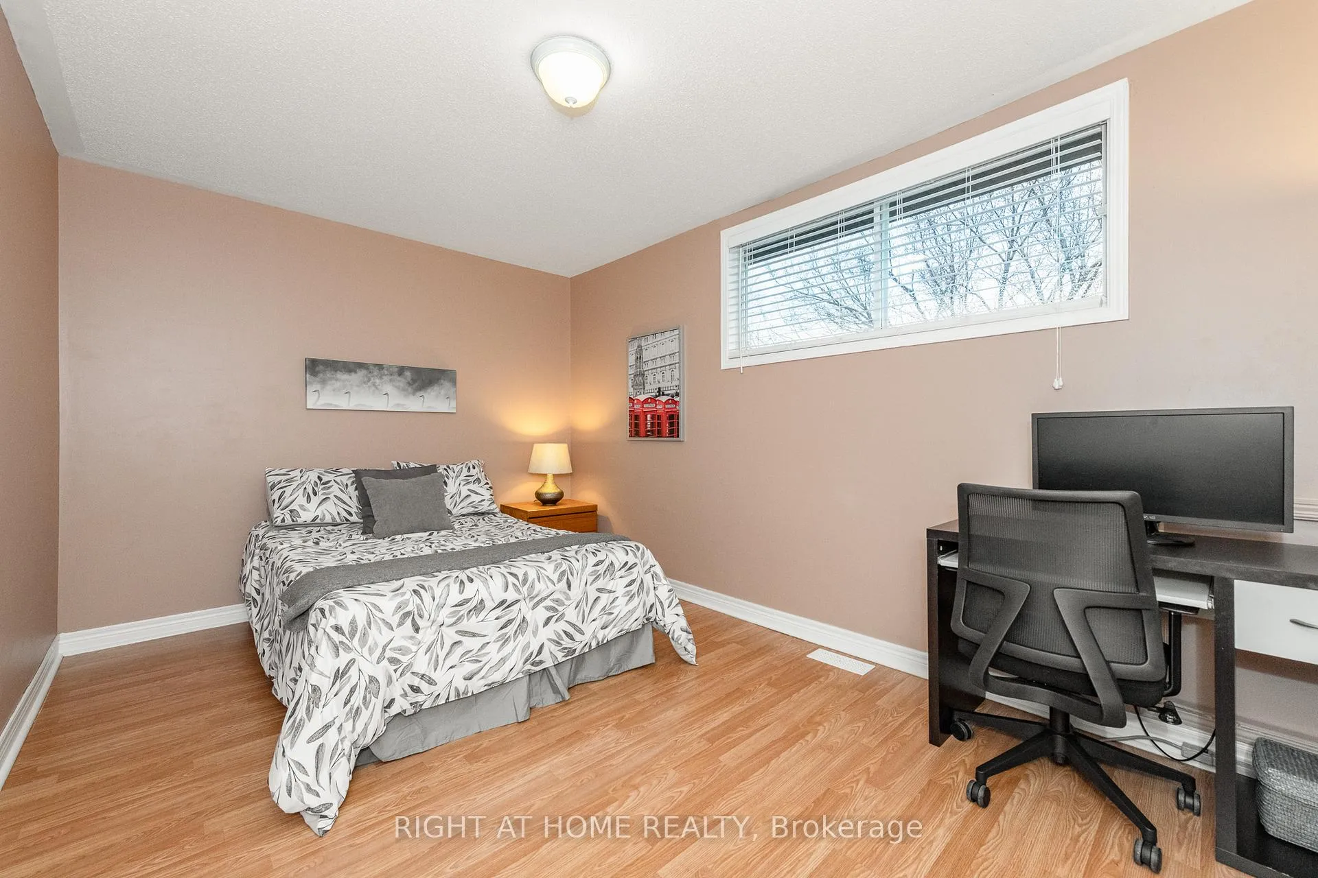 Photo 19 of 2034 P Avenue, Ottawa, Eastway Gardens/Industrial Park — HOMEH