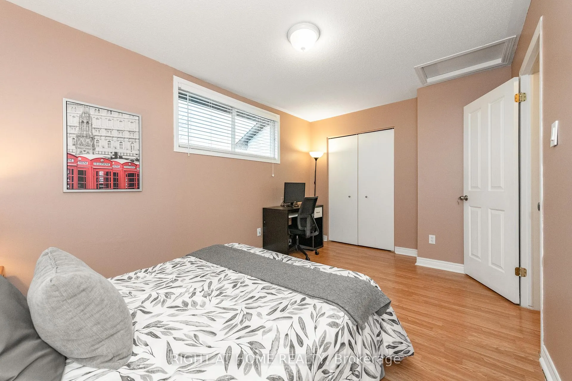 Photo 21 of 2034 P Avenue, Ottawa, Eastway Gardens/Industrial Park — HOMEH